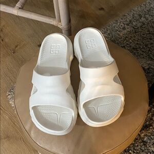 Givenchy Marshmallow White Sliders  women size 10